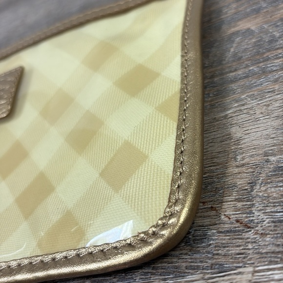 BURBERRY Gold/Lime Supernova Check Vinyl and Leather
Lawrence Snap Pouch - Picture 9 of 12